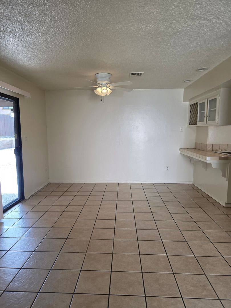 Apartment for rent at 4300 Isla Verde St, Bakersfield, CA 93301