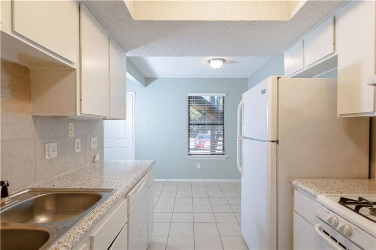 Apartment for rent at 11519 Pecan Creek Parkway, Austin, TX 78750
