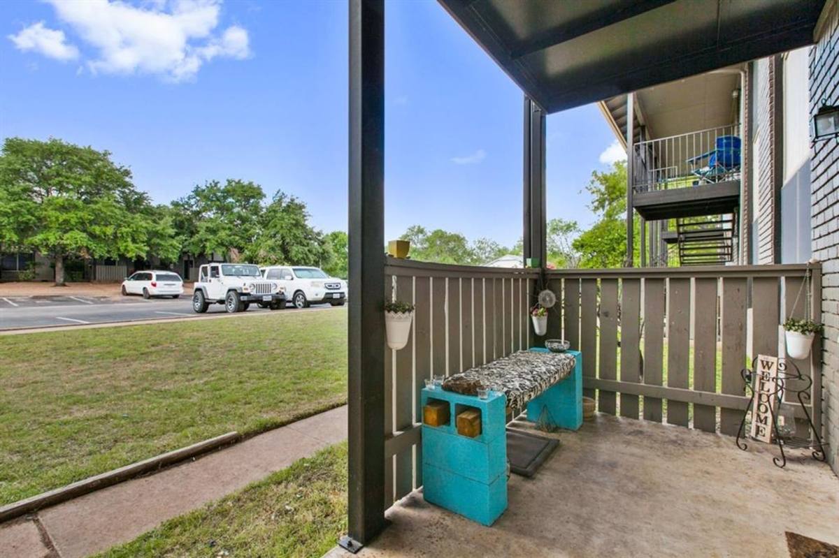 Apartment for rent at 11519 Pecan Creek Parkway, Austin, TX 78750