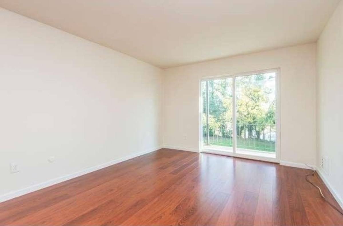 Apartment for rent at 326 Hermit St, Philadelphia, PA 19128
