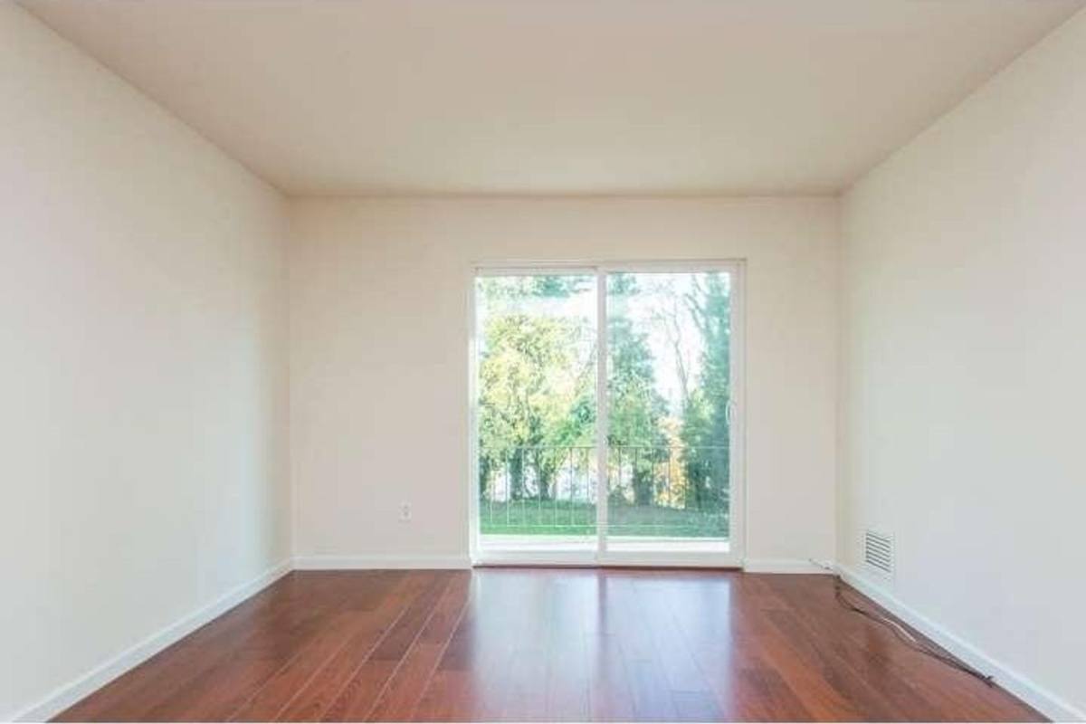 Apartment for rent at 326 Hermit St, Philadelphia, PA 19128
