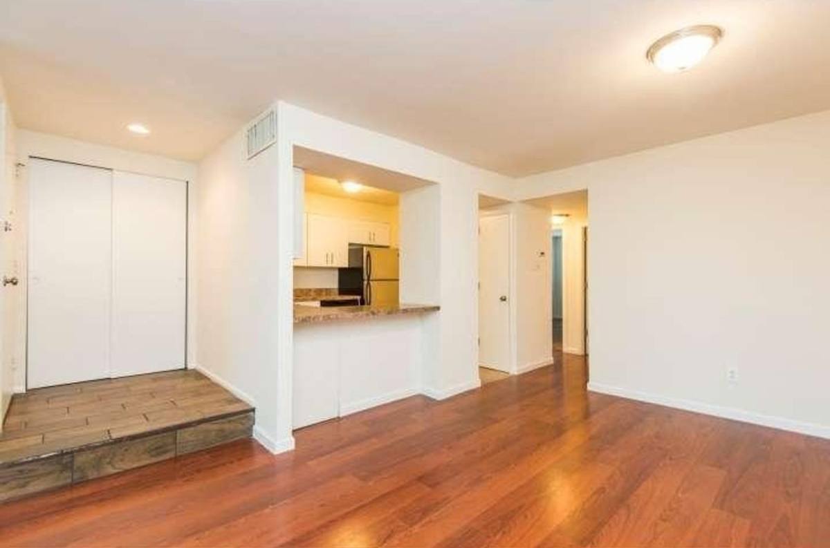 Apartment for rent at 326 Hermit St, Philadelphia, PA 19128