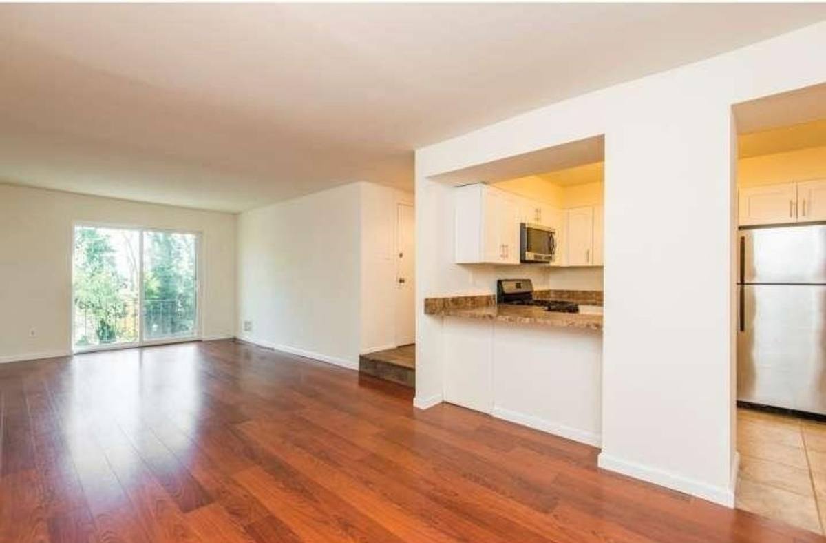 Apartment for rent at 326 Hermit St, Philadelphia, PA 19128