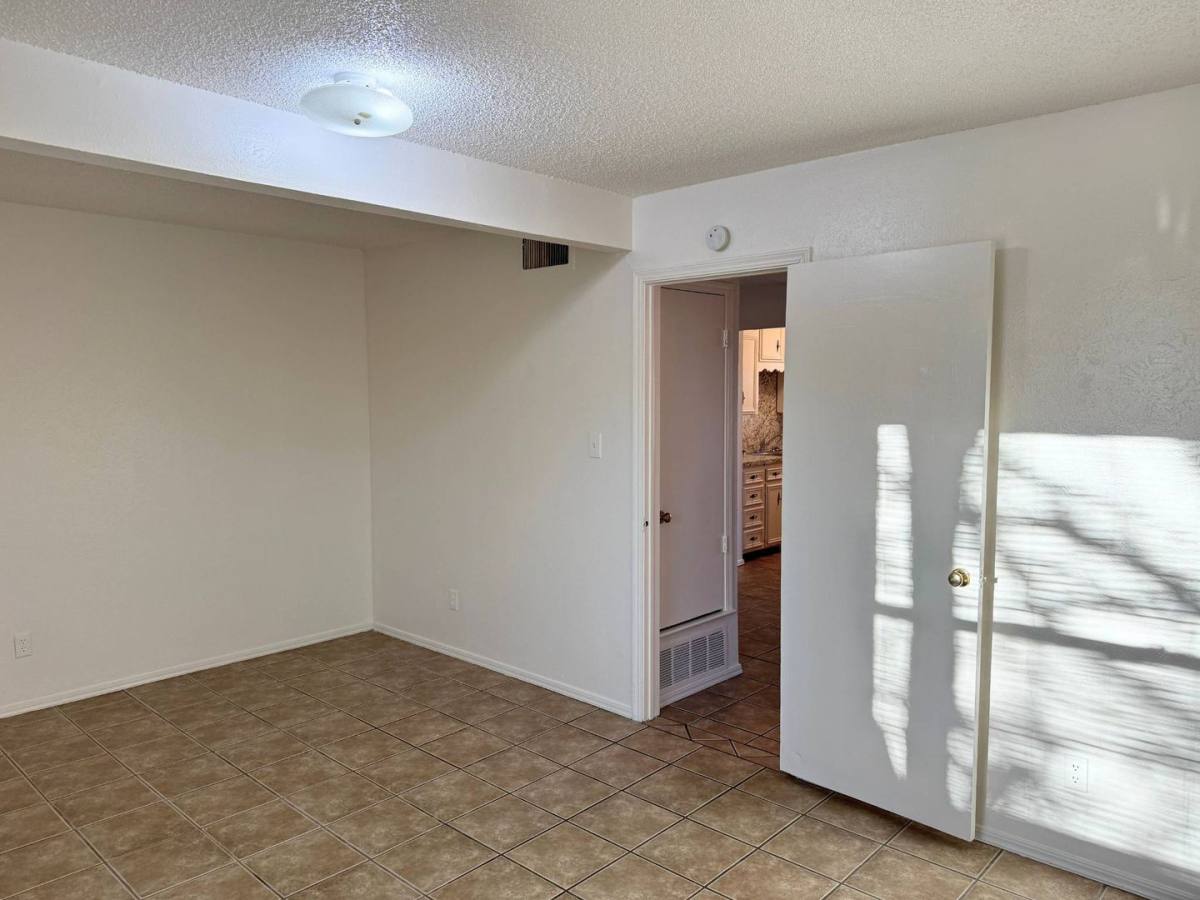 Apartment for rent at 1611 Bell St, Wichita Falls, TX 76309