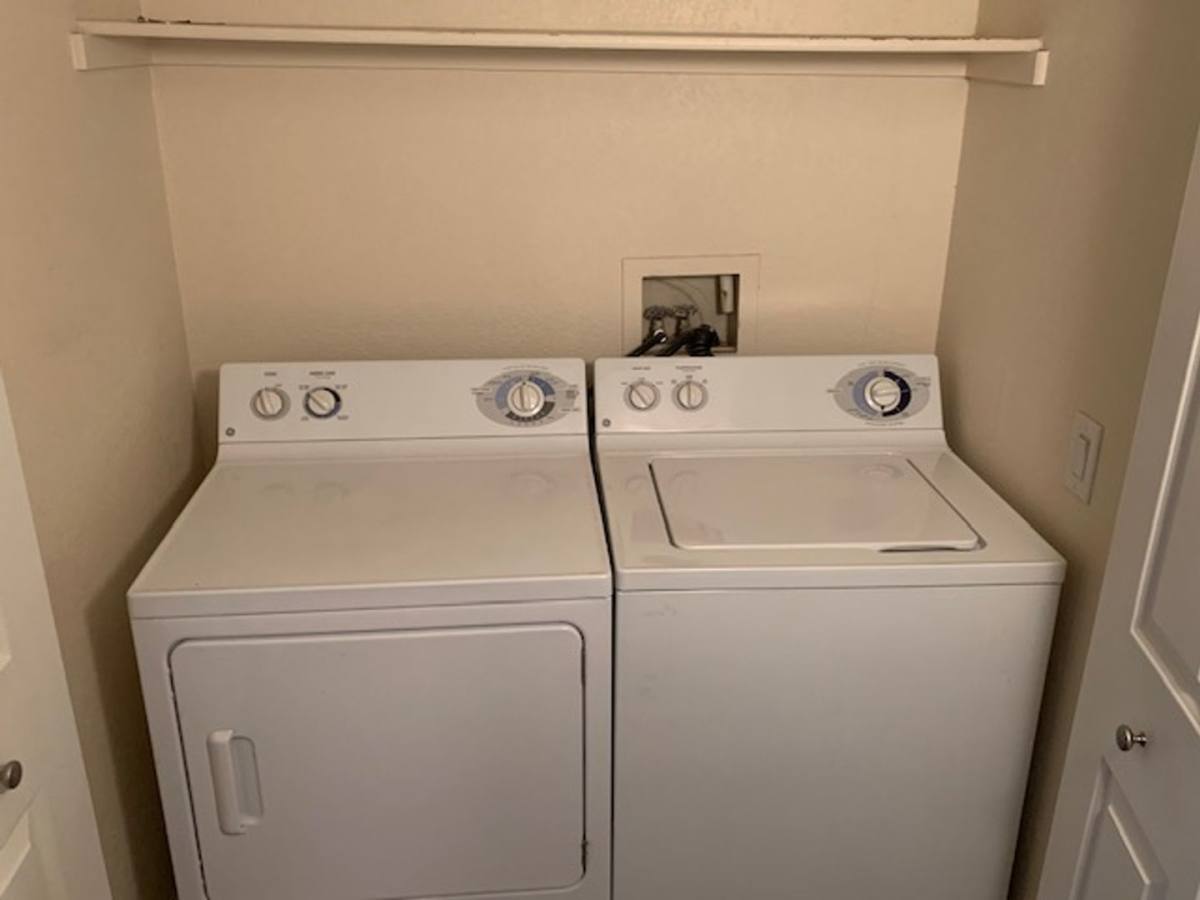Condo for rent at 4200 Valley View, Las Vegas, NV 89103
