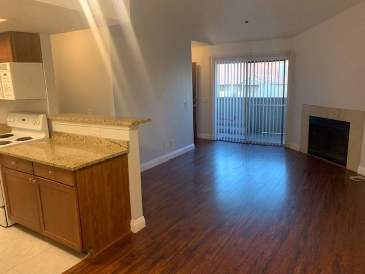 Condo for rent at 4200 Valley View, Las Vegas, NV 89103