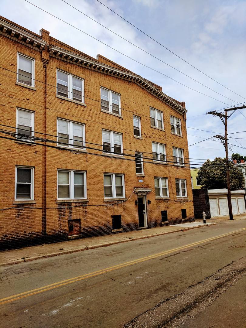 Apartment for rent at 800 N Sheppard St, Richmond, VA 23221