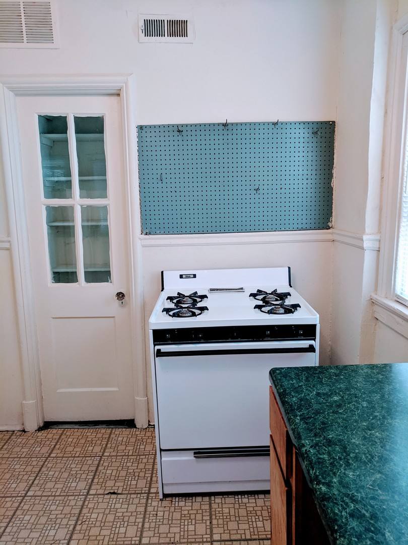 Apartment for rent at 800 N Sheppard St, Richmond, VA 23221