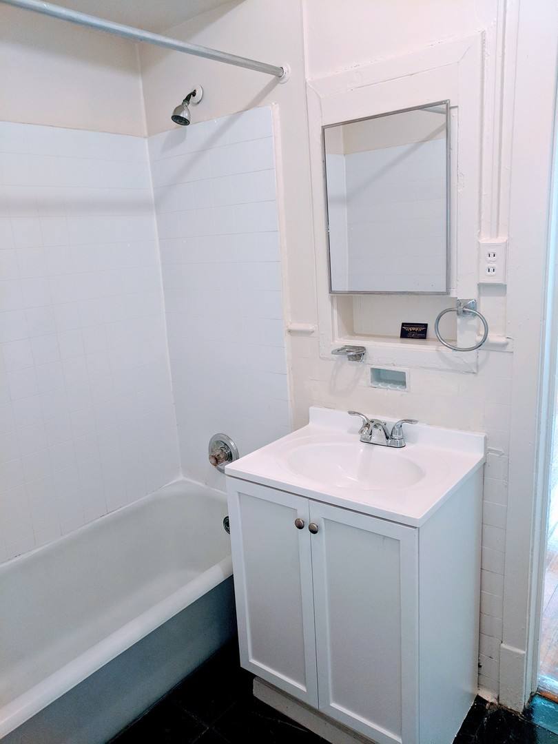 Apartment for rent at 800 N Sheppard St, Richmond, VA 23221