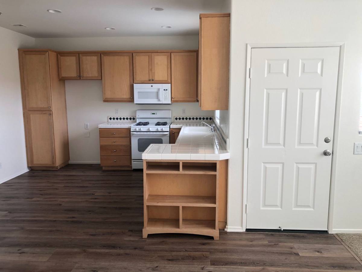 Apartment for rent at 1073 N Ventura Ave, Ventura, CA 93001
