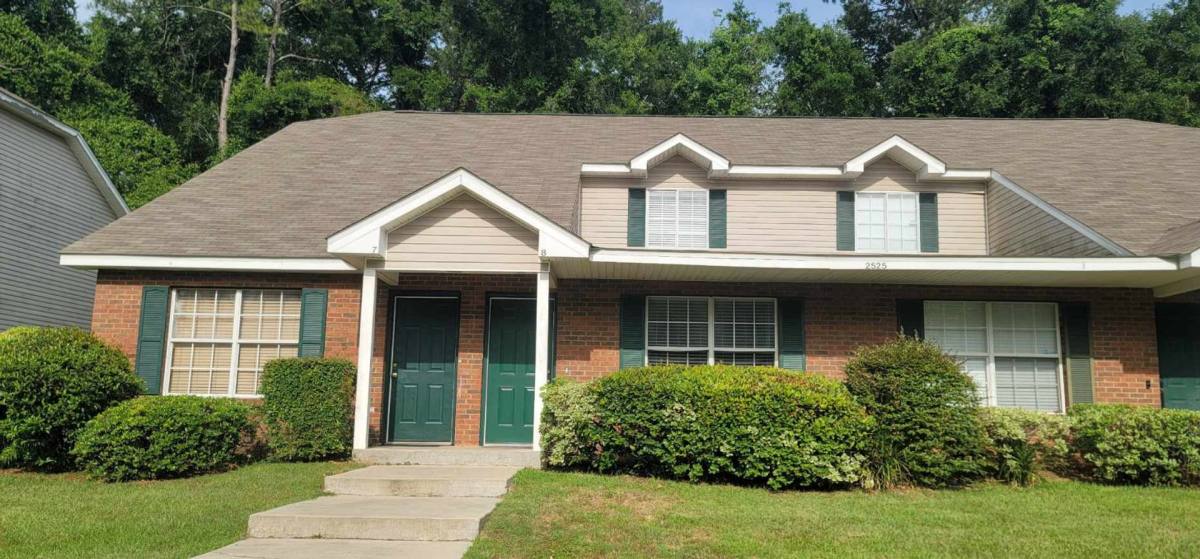 Townhouse for rent at 2525 Hartsfield Rd, Tallahassee, FL 32303