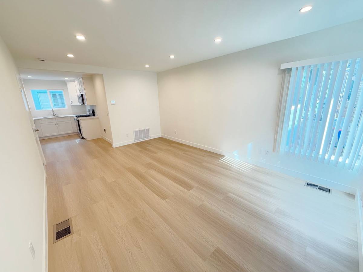 Apartment for rent at 1235 N Brand Blvd, Glendale, CA 91202