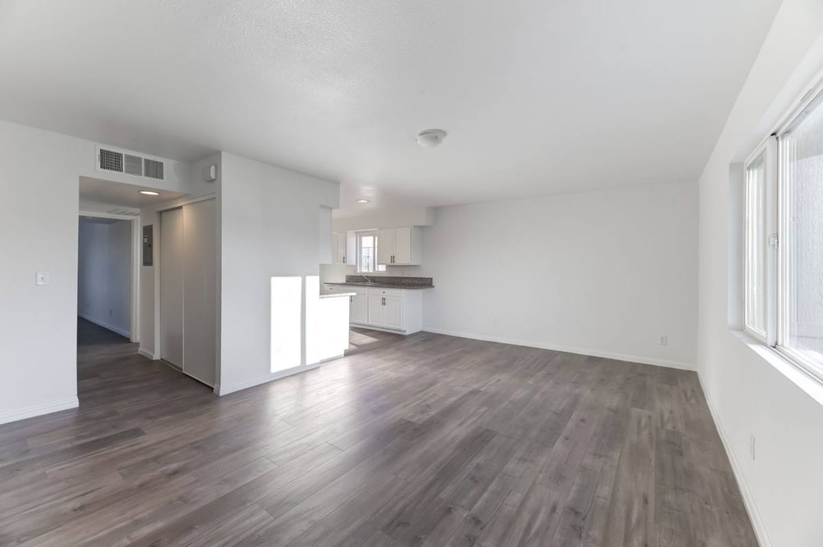 Apartment for rent at 29 Gold Bar Court, Las Vegas, NV 89110