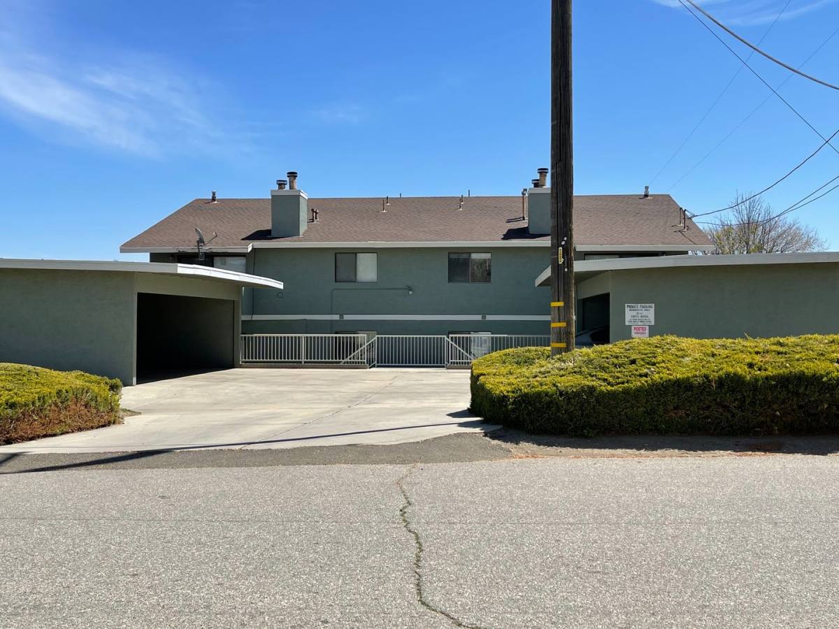 Apartment for rent at 21100 Santa Maria Dr, Tehachapi, CA 93561
