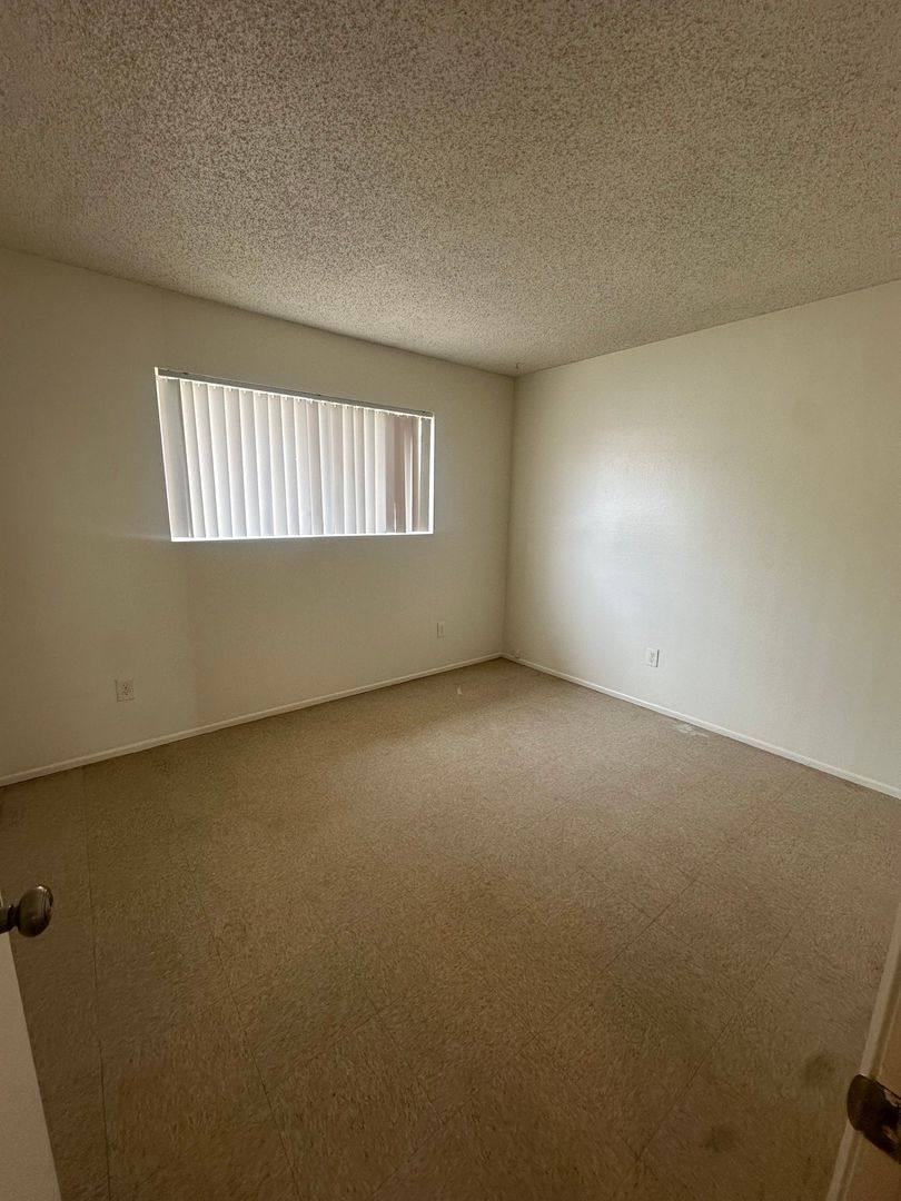 Apartment for rent at 501-505-509-513-517 N T St, Lompoc, CA 93436