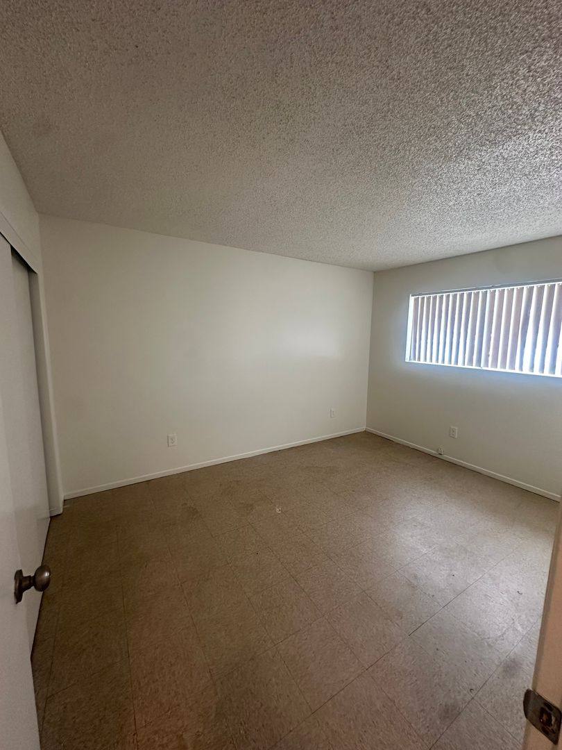 Apartment for rent at 501-505-509-513-517 N T St, Lompoc, CA 93436