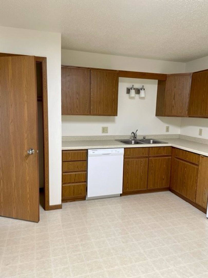 Apartment for rent at 919 Briar Lane, Altoona, WI 54720