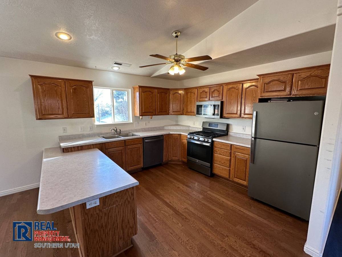 Apartment for rent at 102 N Main St, Veyo, UT 84782