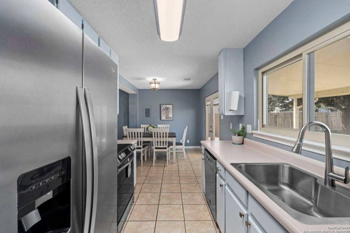 Condo for rent at 3315 Glacier Lake, San Antonio, TX 78222