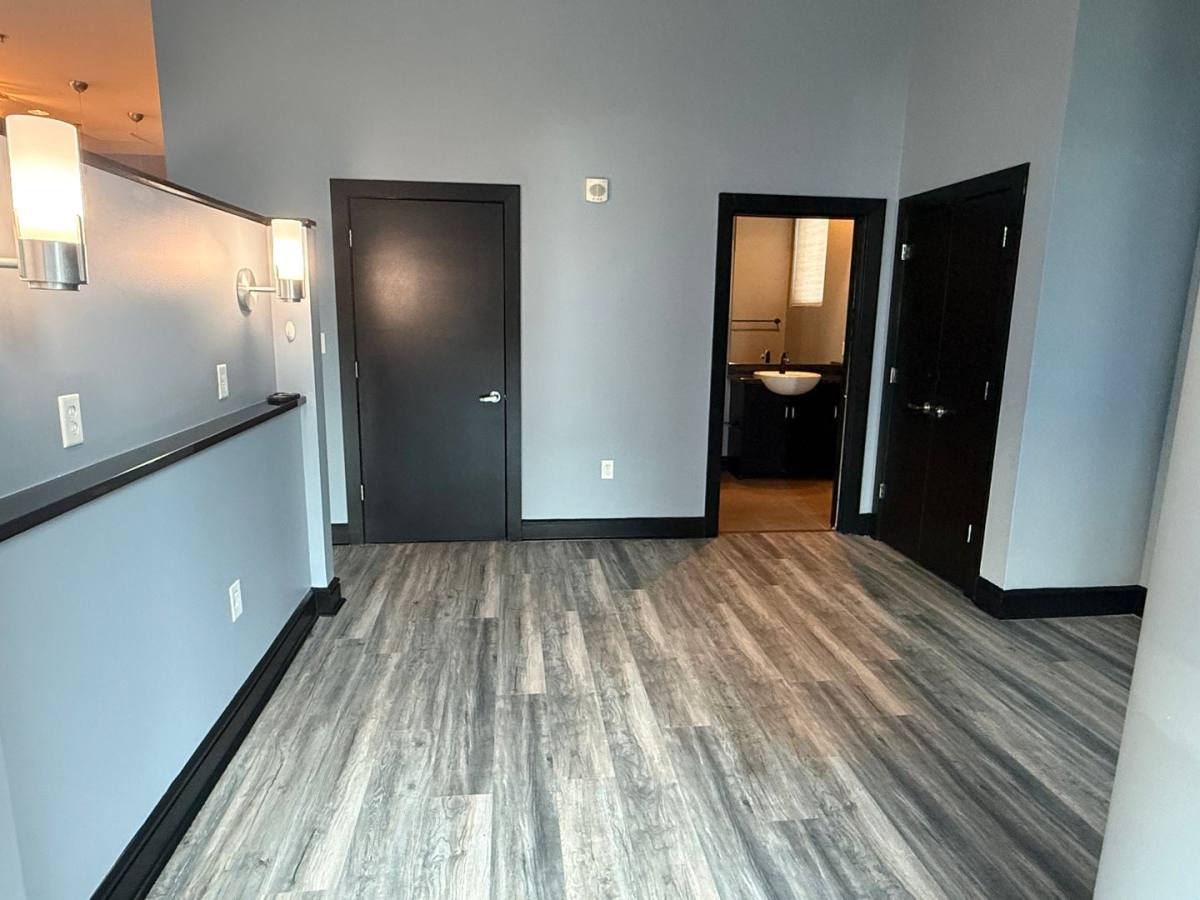 Condo for rent at 333 W Trade St, Charlotte, NC 28202