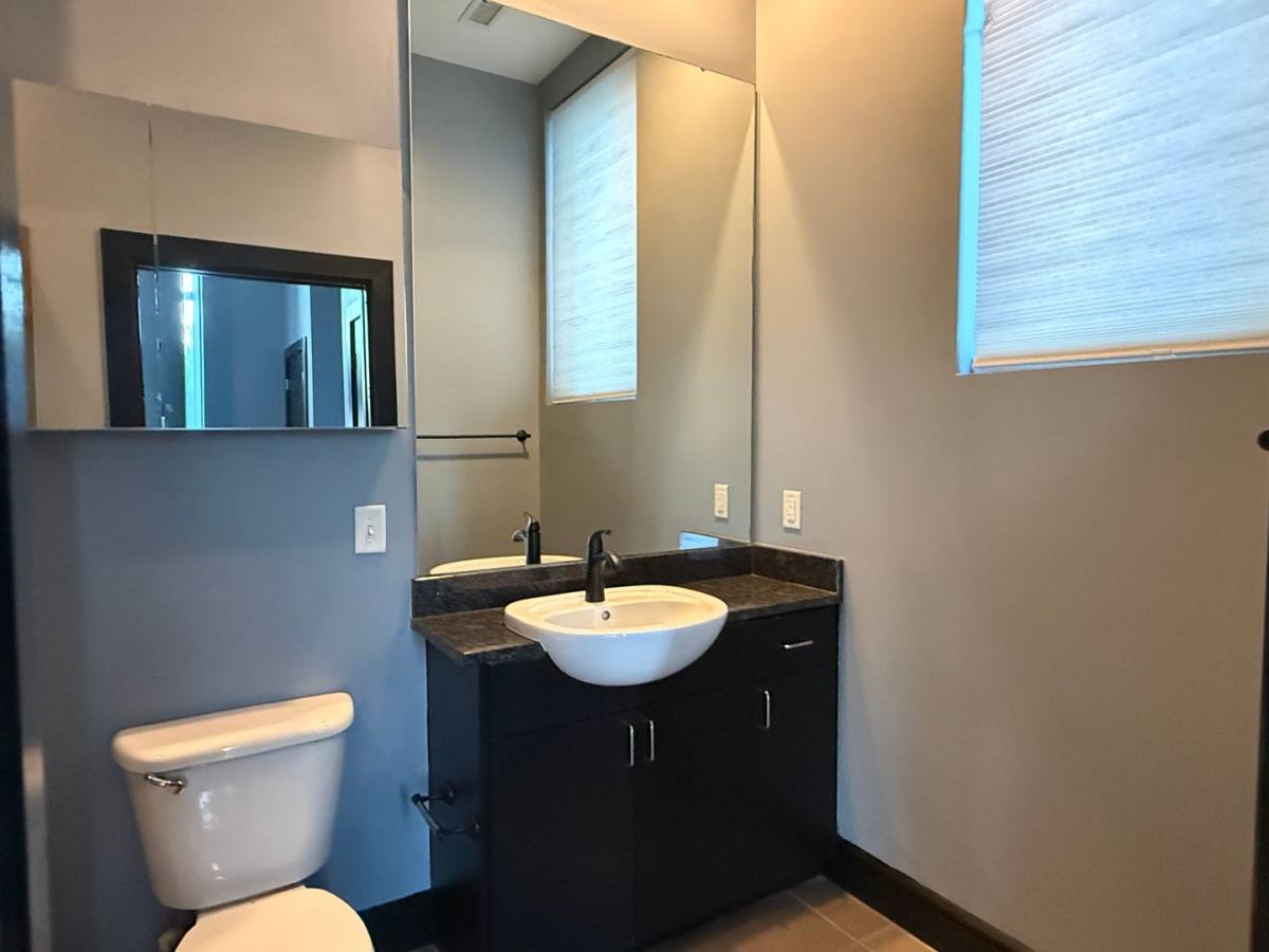 Condo for rent at 333 W Trade St, Charlotte, NC 28202