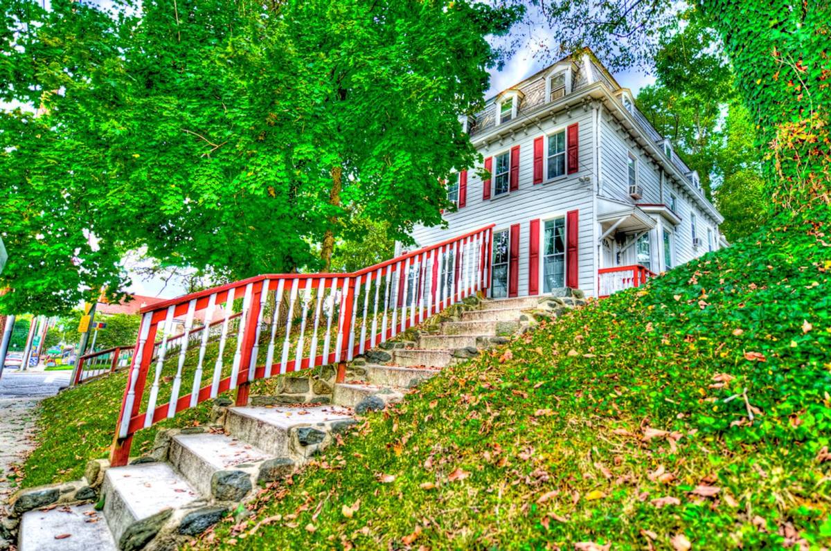 Apartment for rent at 1701-1703 Sulgrave Ave, Baltimore, MD 21209