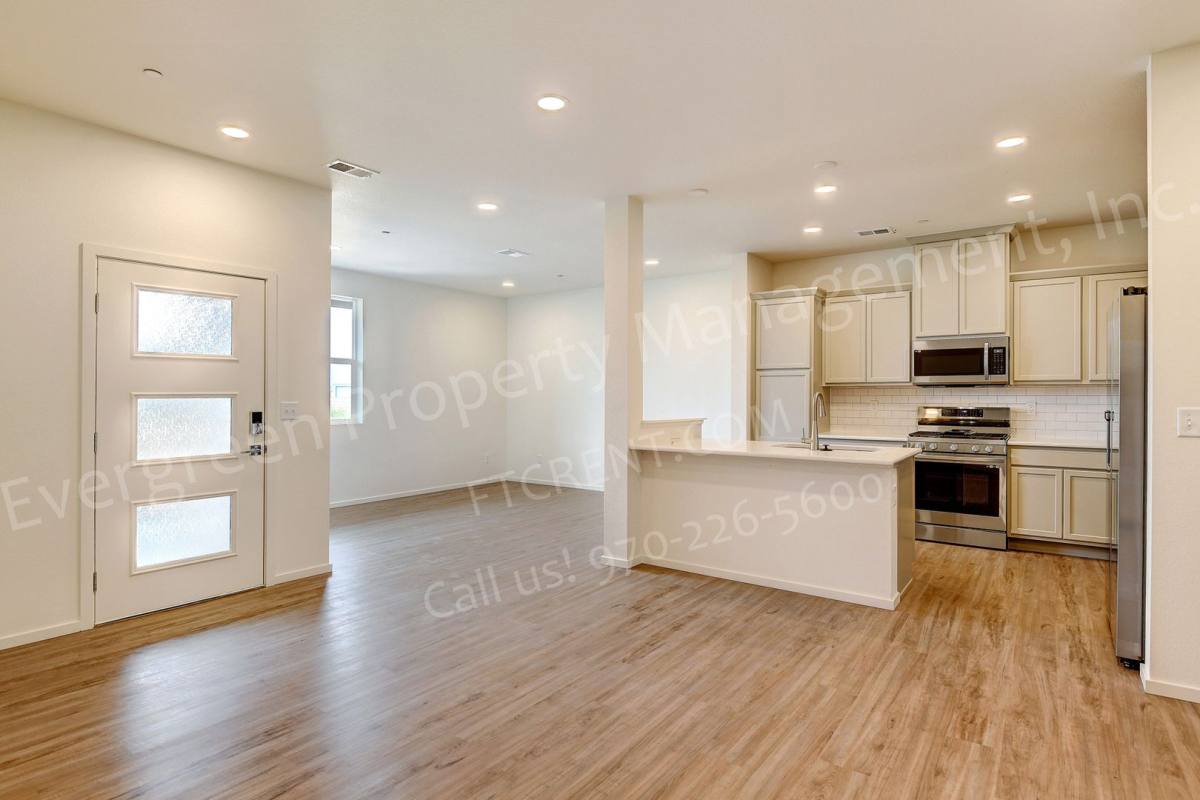 Townhouse for rent at 4954 Denys Dr, Timnath, CO 80547