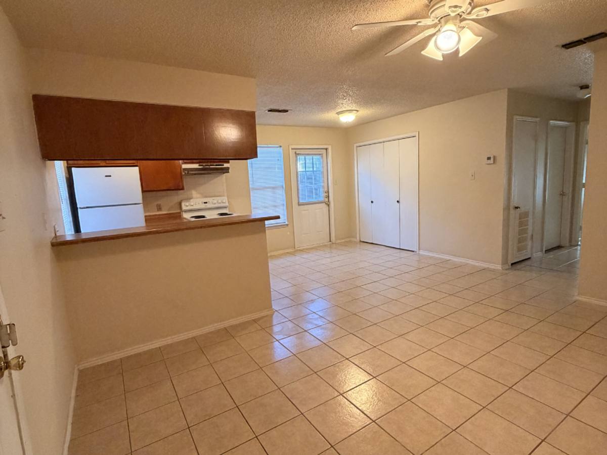 House for rent at 808 W Olmos Dr, San Antonio, TX 78212
