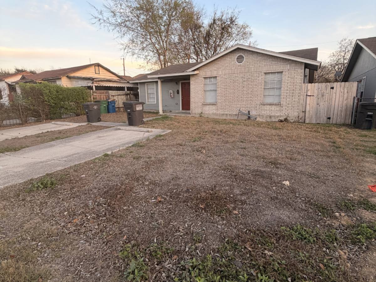 House for rent at 808 W Olmos Dr, San Antonio, TX 78212