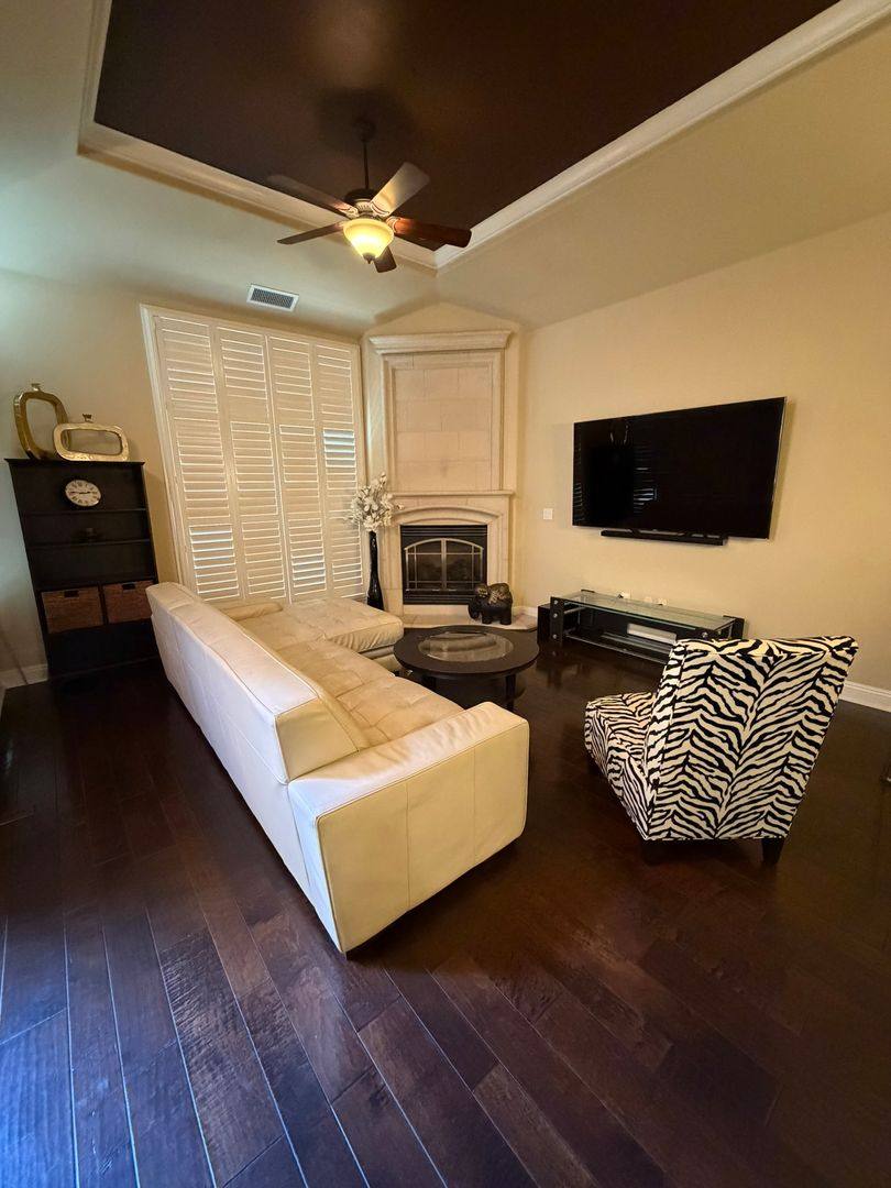 Apartment for rent at 2430 Pavilions Place Lane, Sacramento, CA 95825