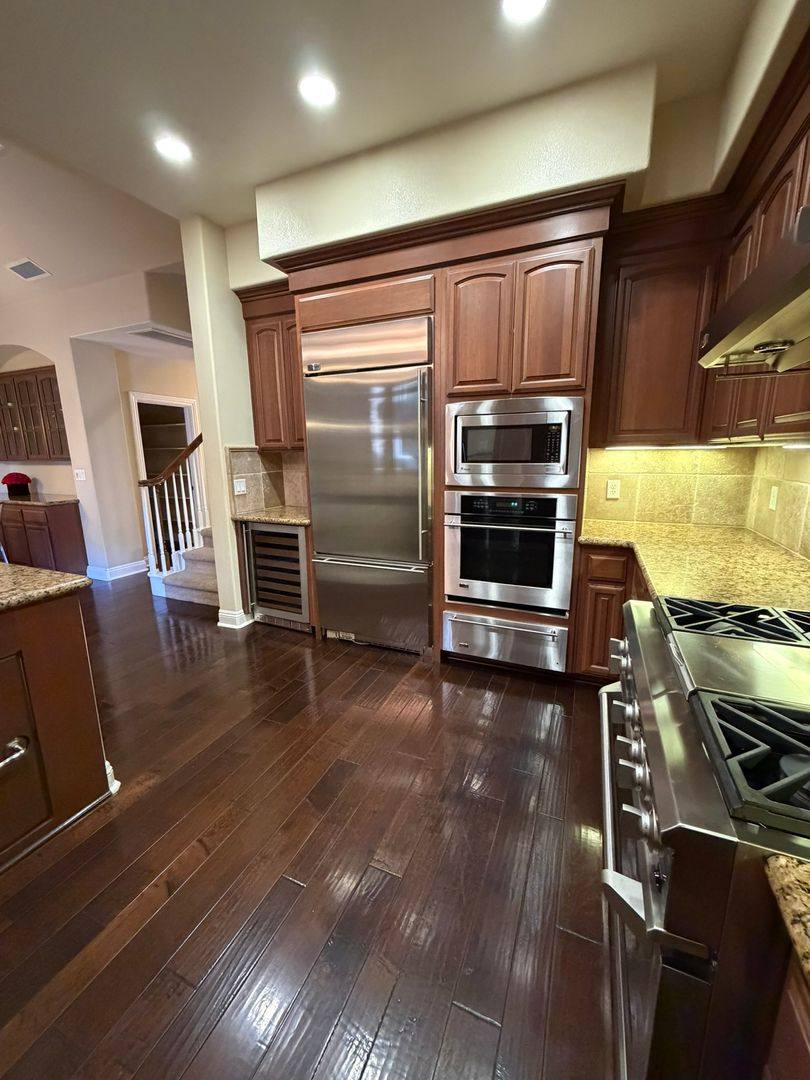 Apartment for rent at 2430 Pavilions Place Lane, Sacramento, CA 95825