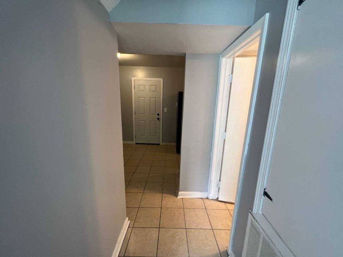 Apartment for rent at 440 30th Place, Tuscaloosa, AL 35401