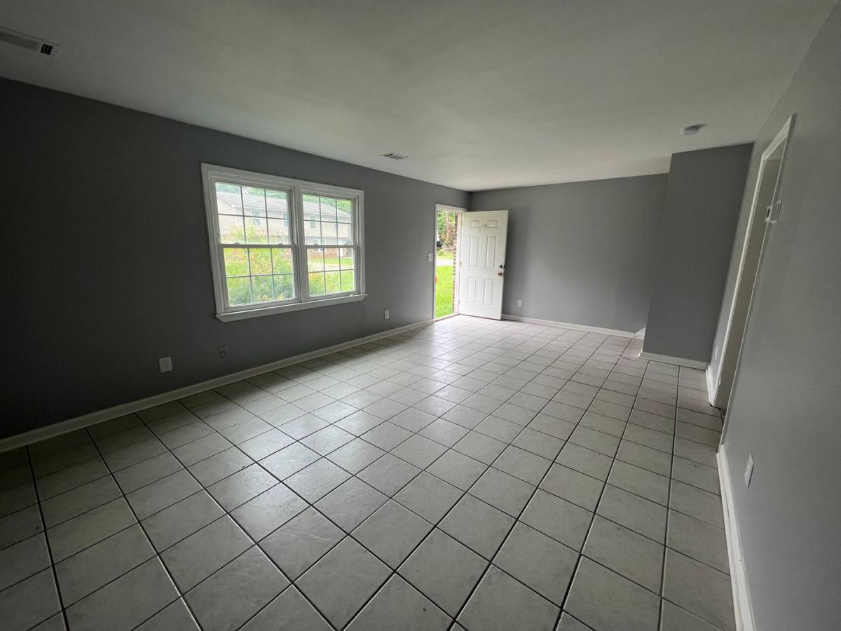 Apartment for rent at 440 30th Place, Tuscaloosa, AL 35401