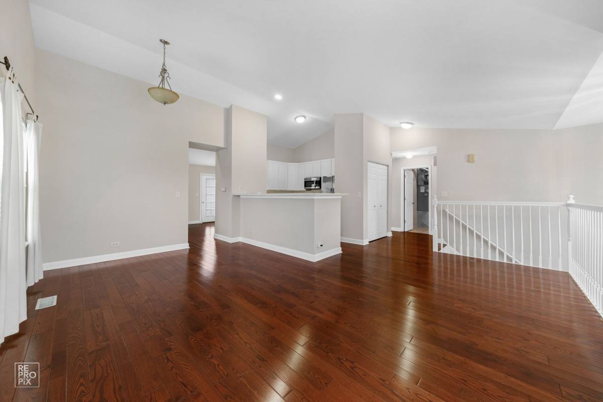 House for rent at 831 Genesee, Naperville, IL 60563