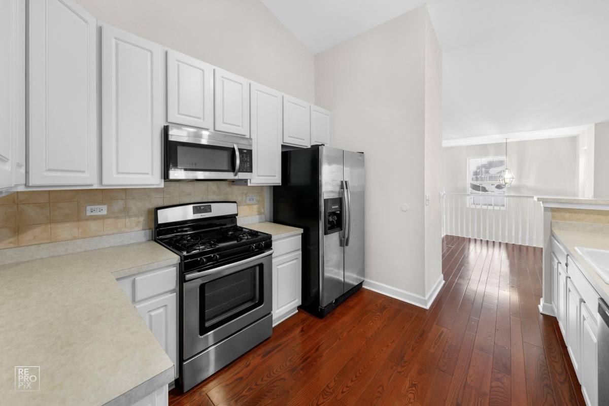 House for rent at 831 Genesee, Naperville, IL 60563