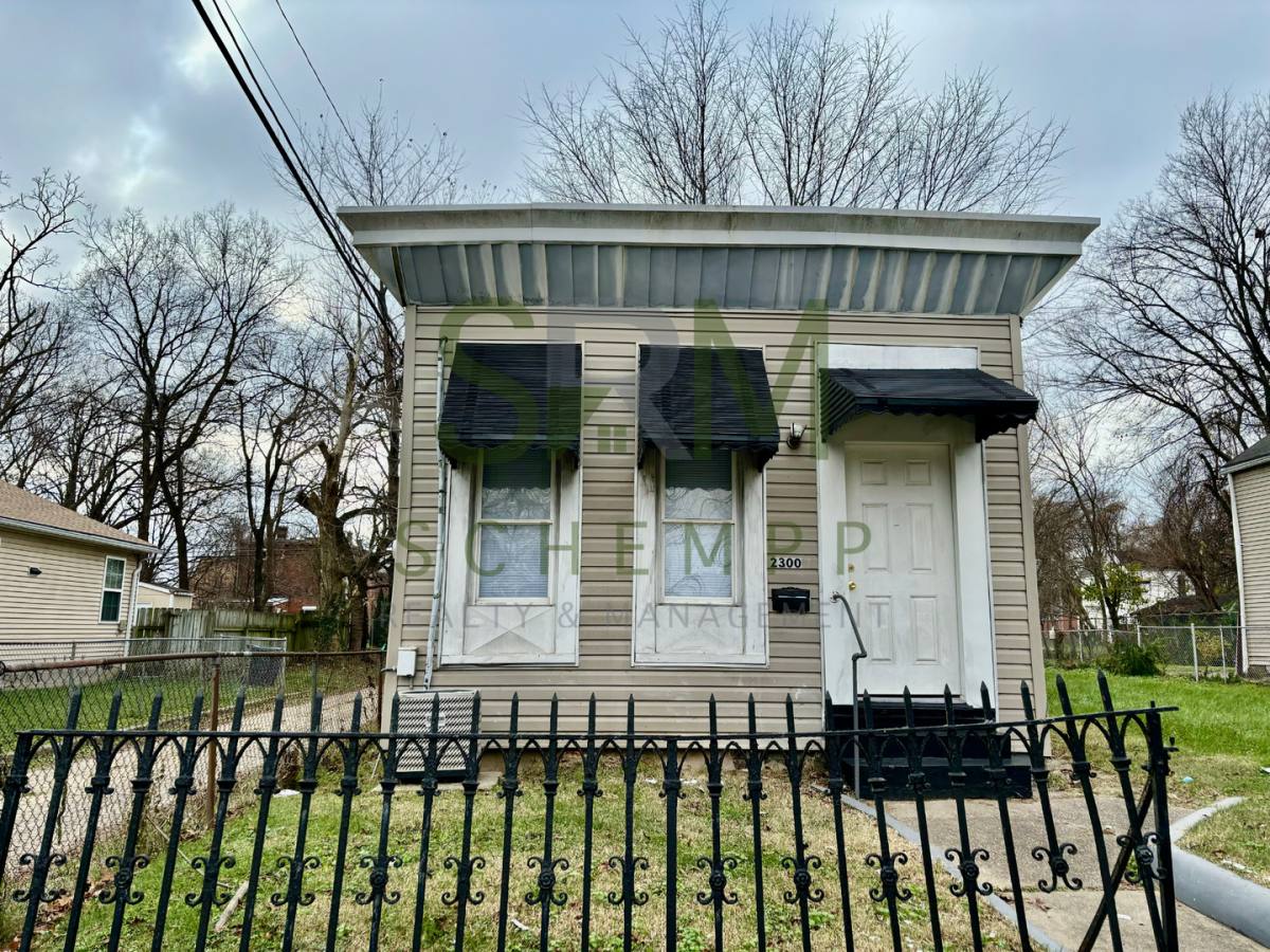 House for rent at 2300 W Madison St, Louisville, KY 40211