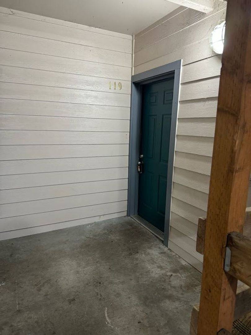 Apartment for rent at 768 SE 193rd Ave, Portland, OR 97233
