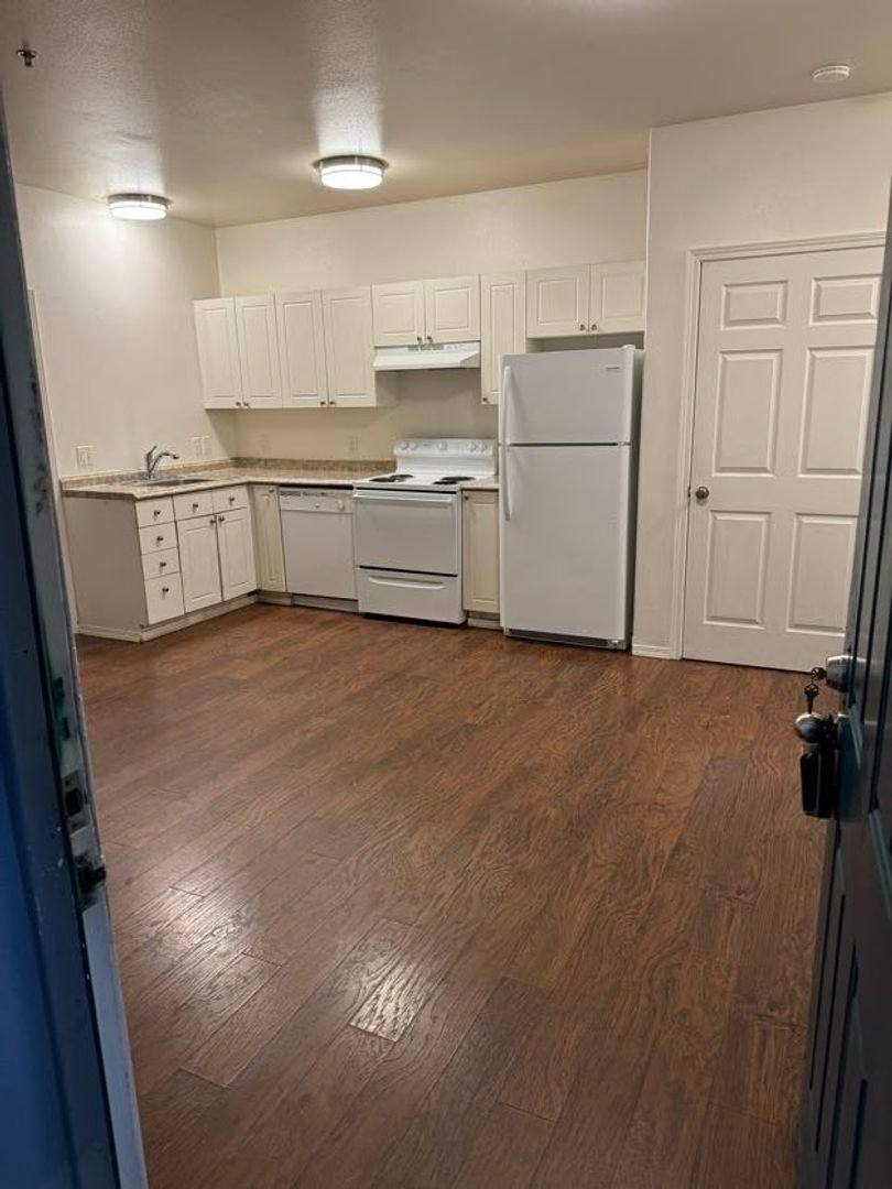 Apartment for rent at 768 SE 193rd Ave, Portland, OR 97233