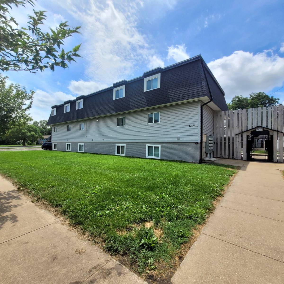 Apartment for rent at 1205 SW Polk St, Topeka, KS 66612