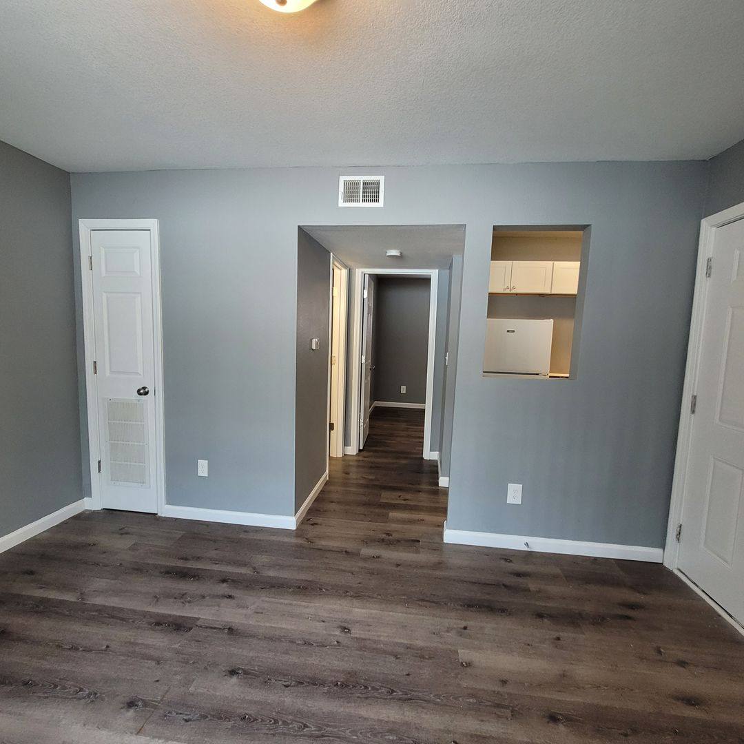 Apartment for rent at 1205 SW Polk St, Topeka, KS 66612