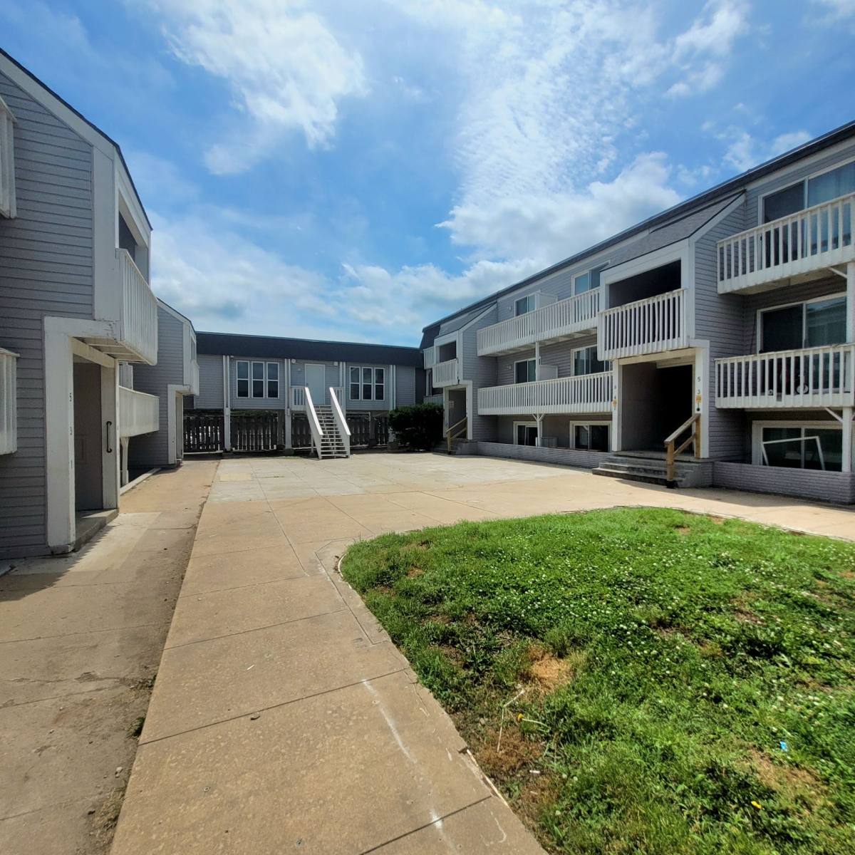 Apartment for rent at 1205 SW Polk St, Topeka, KS 66612