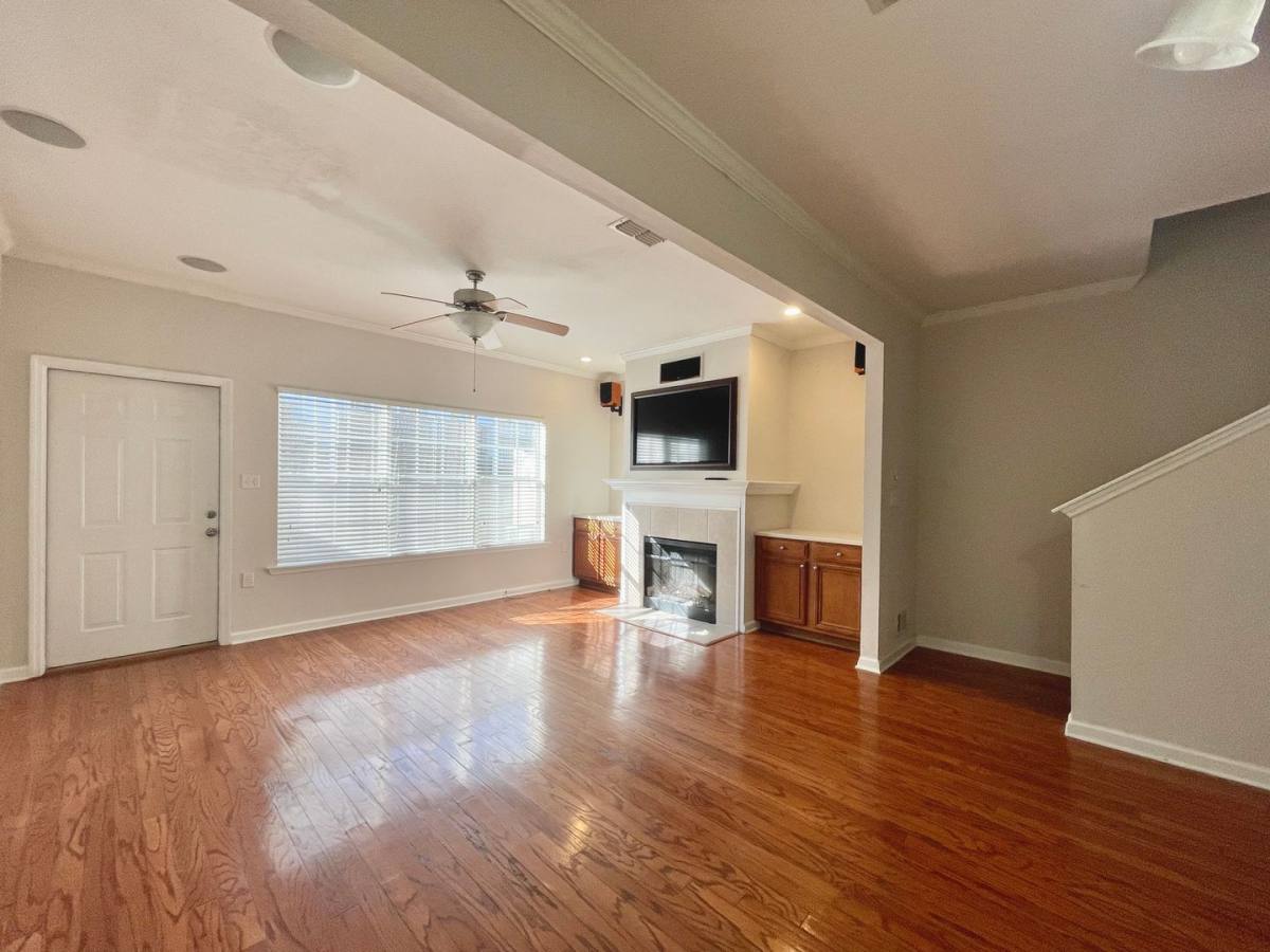 Apartment for rent at 1320 Hendrix Rd, Tallahassee, FL 32301