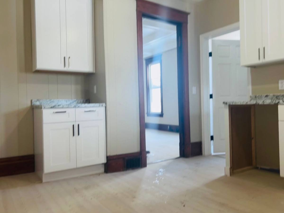 Apartment for rent at 440 Winona St, Dubuque, IA 52001