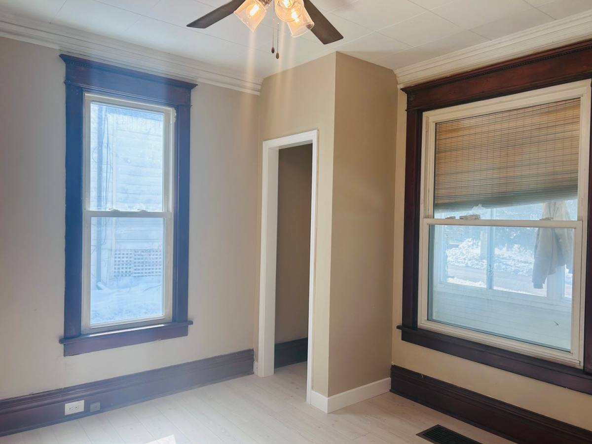 Apartment for rent at 440 Winona St, Dubuque, IA 52001