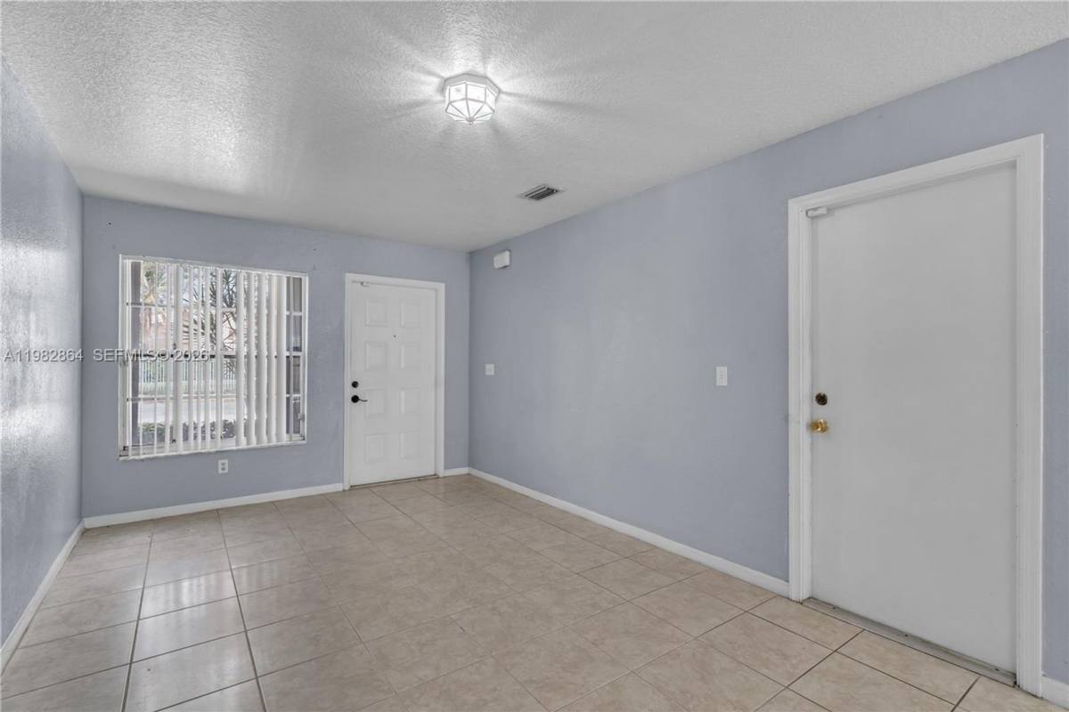 Townhouse for rent at 2400 SW 87th Way Na, Hollywood, FL 33025