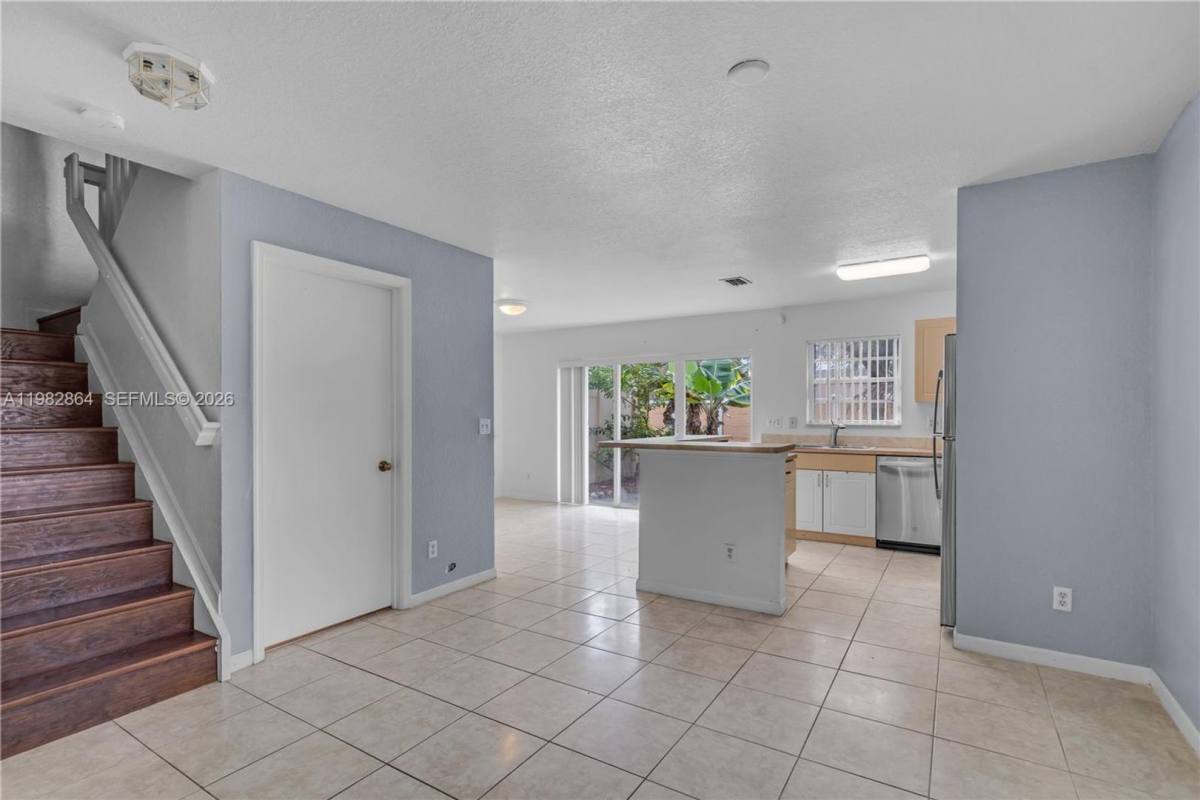Townhouse for rent at 2400 SW 87th Way Na, Hollywood, FL 33025