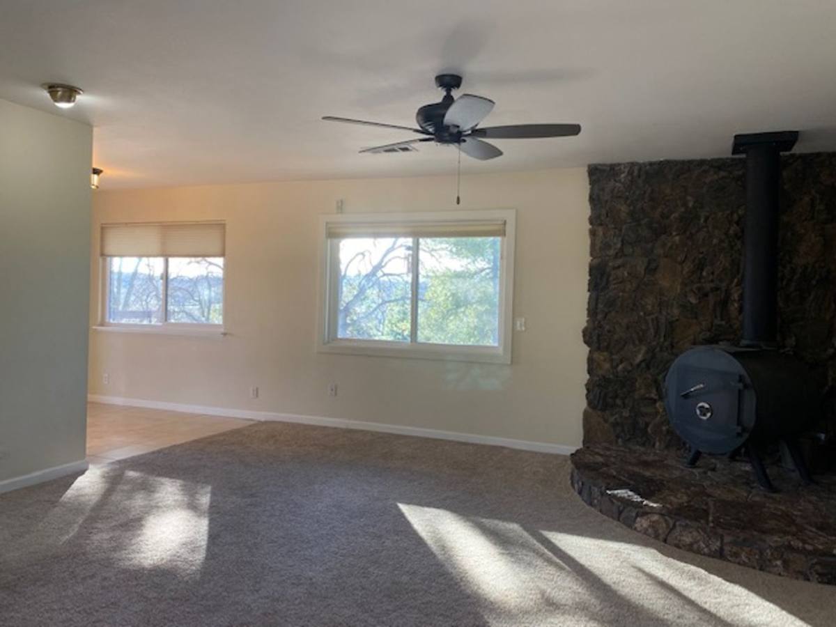 House for rent at 14807 Hilltop Dr, Red Bluff, CA 96080