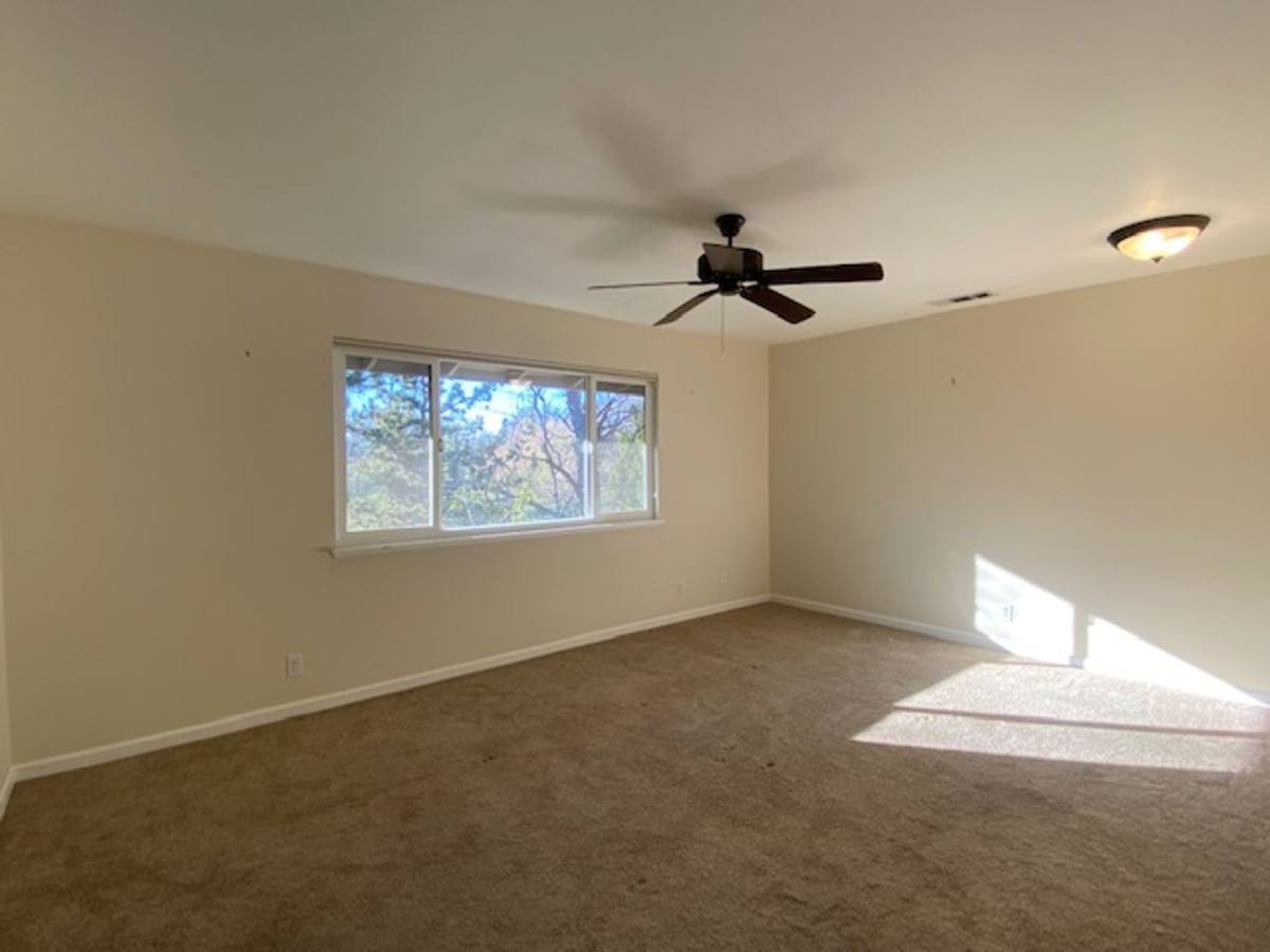 House for rent at 14807 Hilltop Dr, Red Bluff, CA 96080