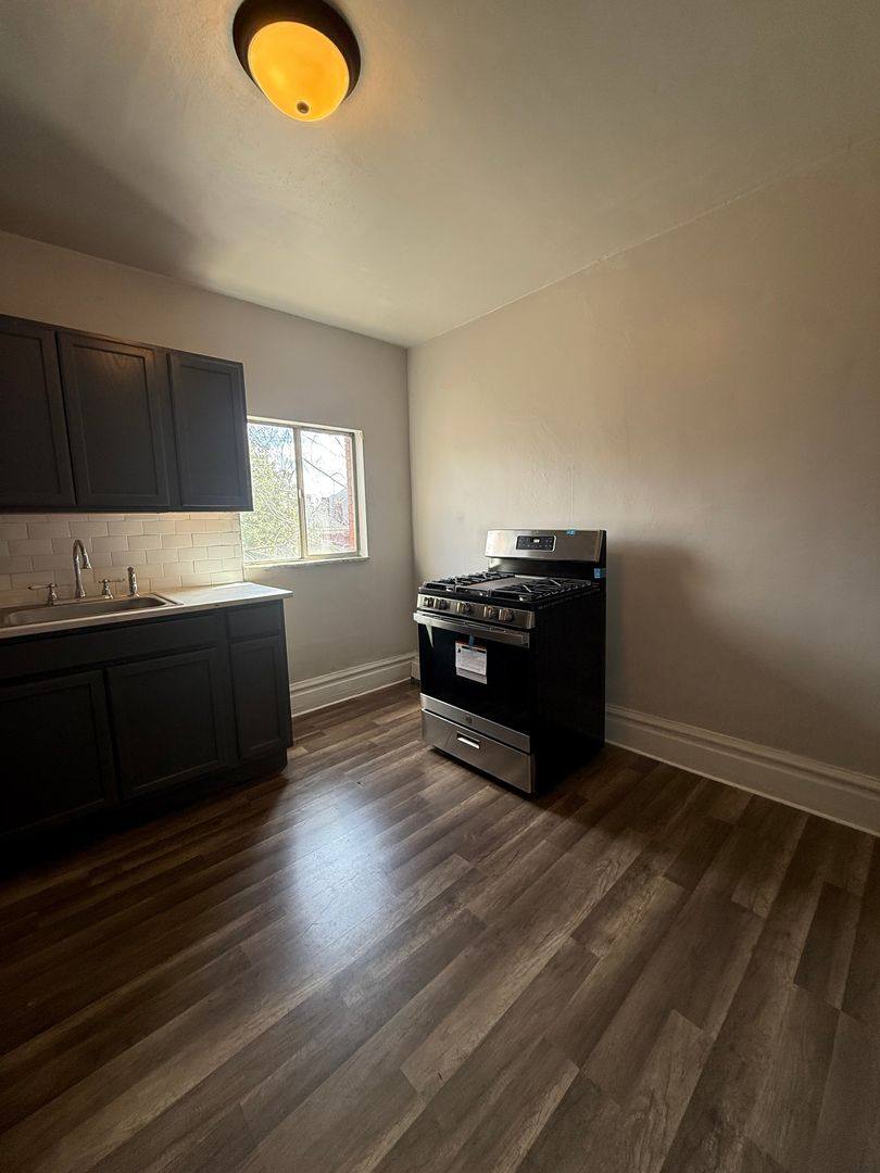 Apartment for rent at 826 Collins St, Pittsburgh, PA 15206