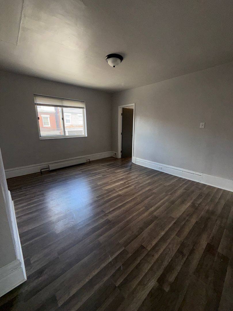 Apartment for rent at 826 Collins St, Pittsburgh, PA 15206
